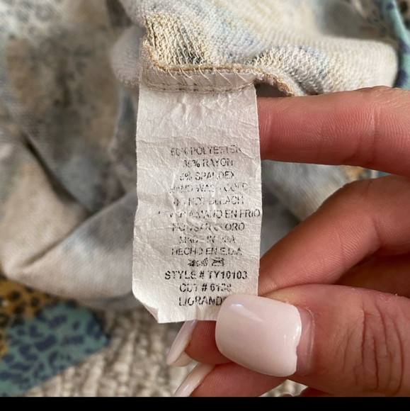 Ces Femme animal print v-neck baby doll sweater - Picture 6 of 6